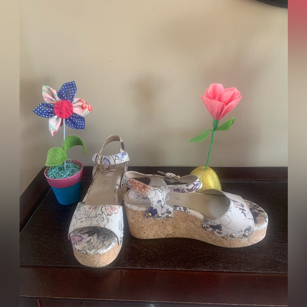 Bussola Floral Platform Sandals